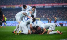 爱游戏官方入口-国际米兰客场作战，遭遇对手强劲反击的简单介绍