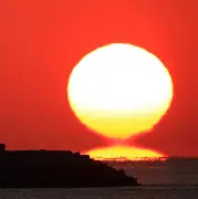 包含太阳队球员轮番受伤，球队战力大大减弱的词条