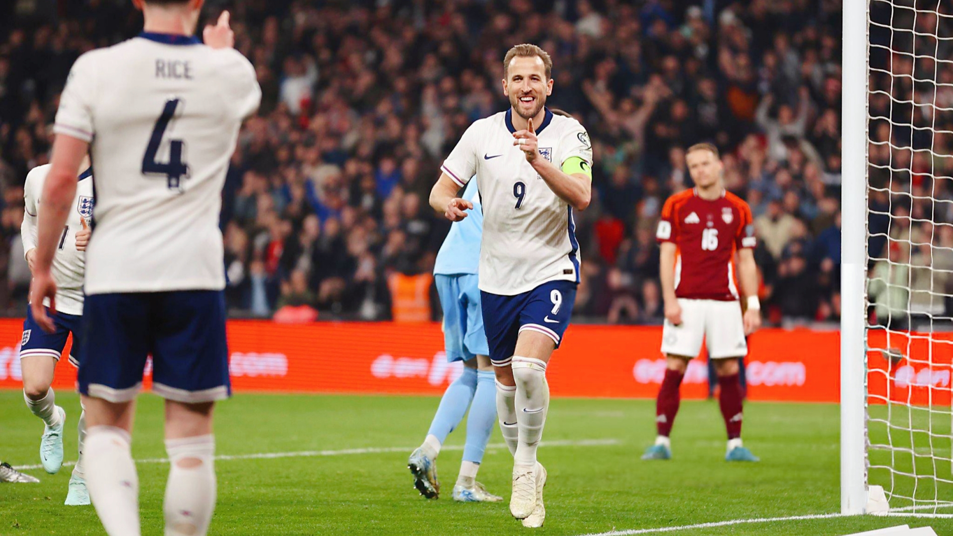 关于英格兰联赛力挽狂澜，向前迈进的信息