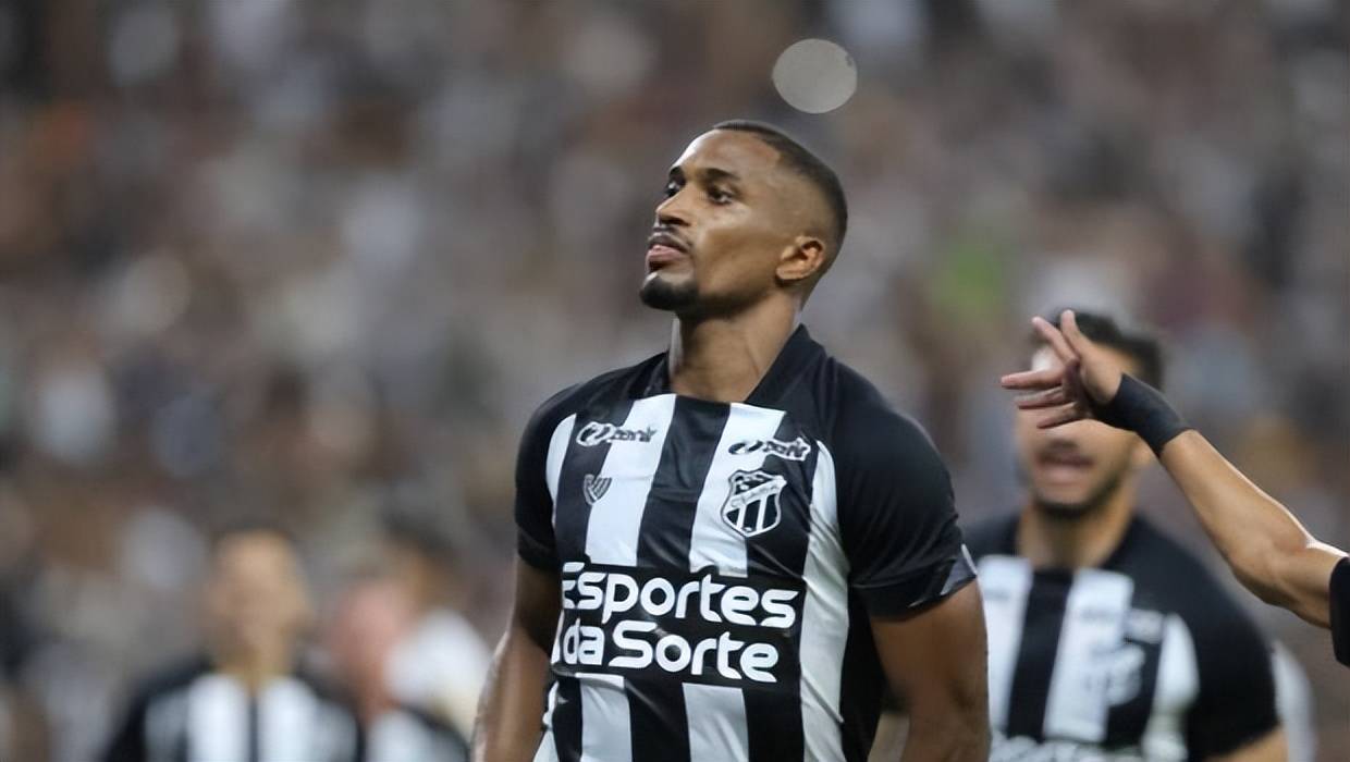 巴西新晋天才球员转投豪门俱乐部