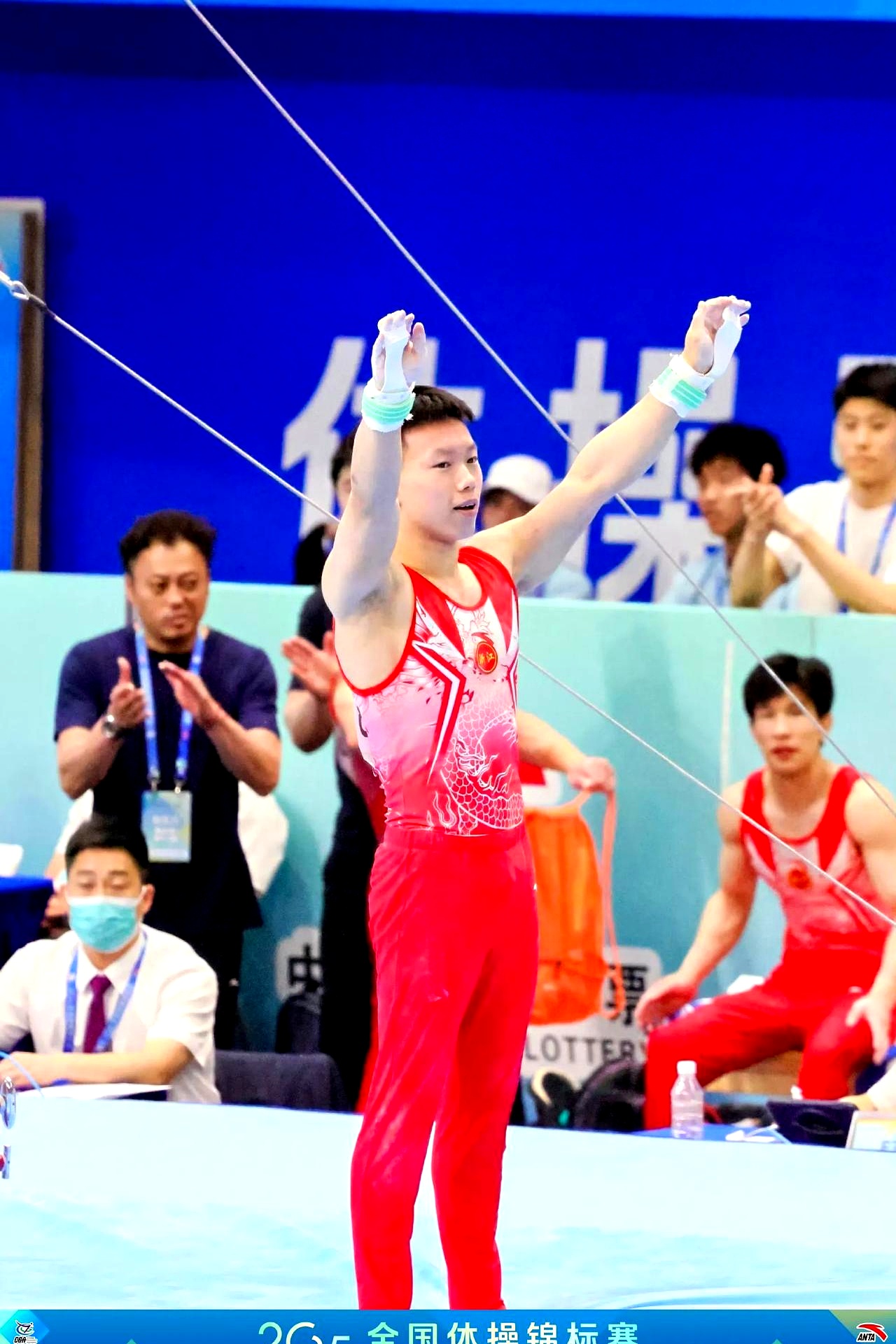 日本举重选手实现三连冠，刷新个人最高纪录