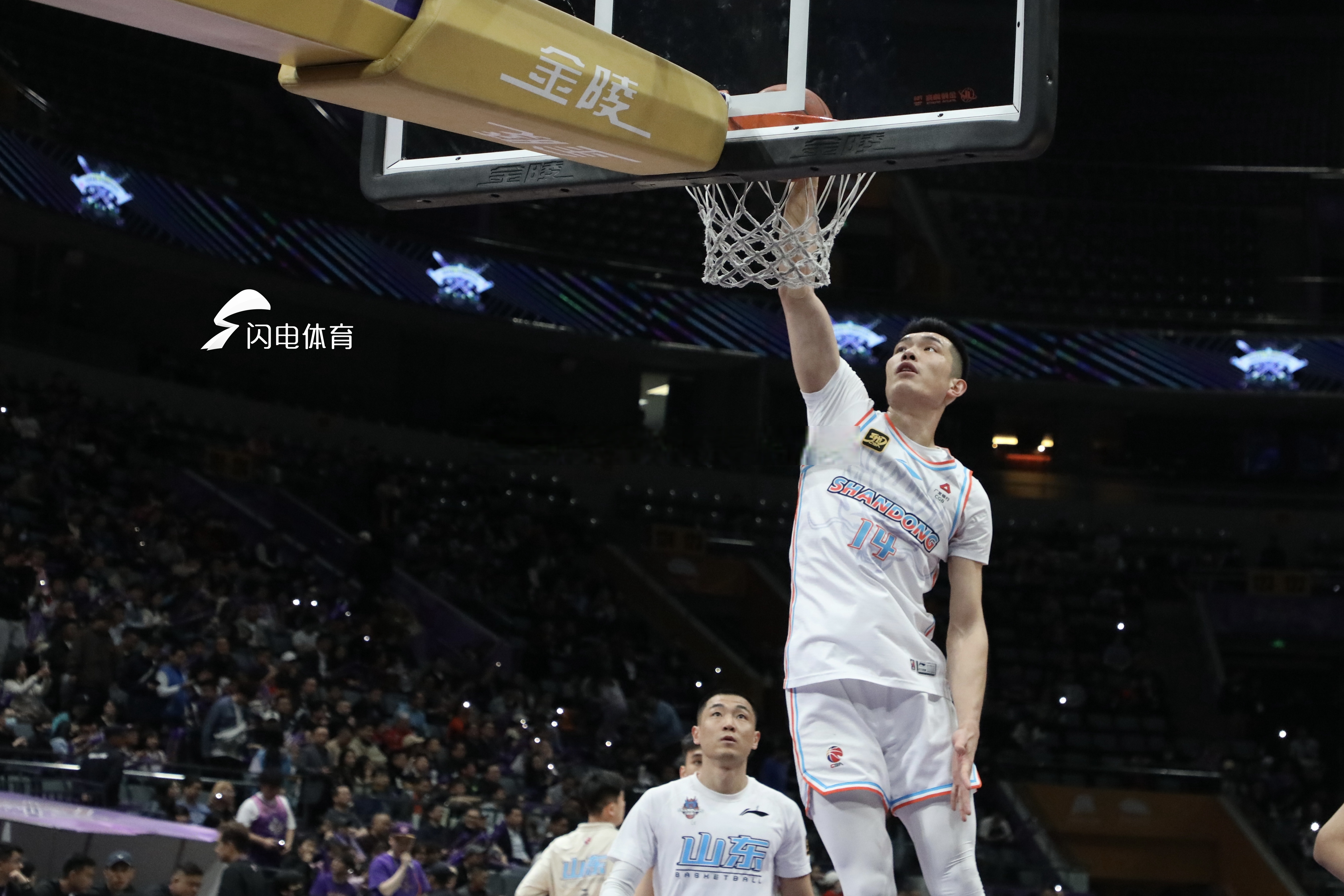 包含山东男篮迎战新挑战,球员气势如虹的词条 包含山东男篮迎战新挑战,球员气势如虹的词条