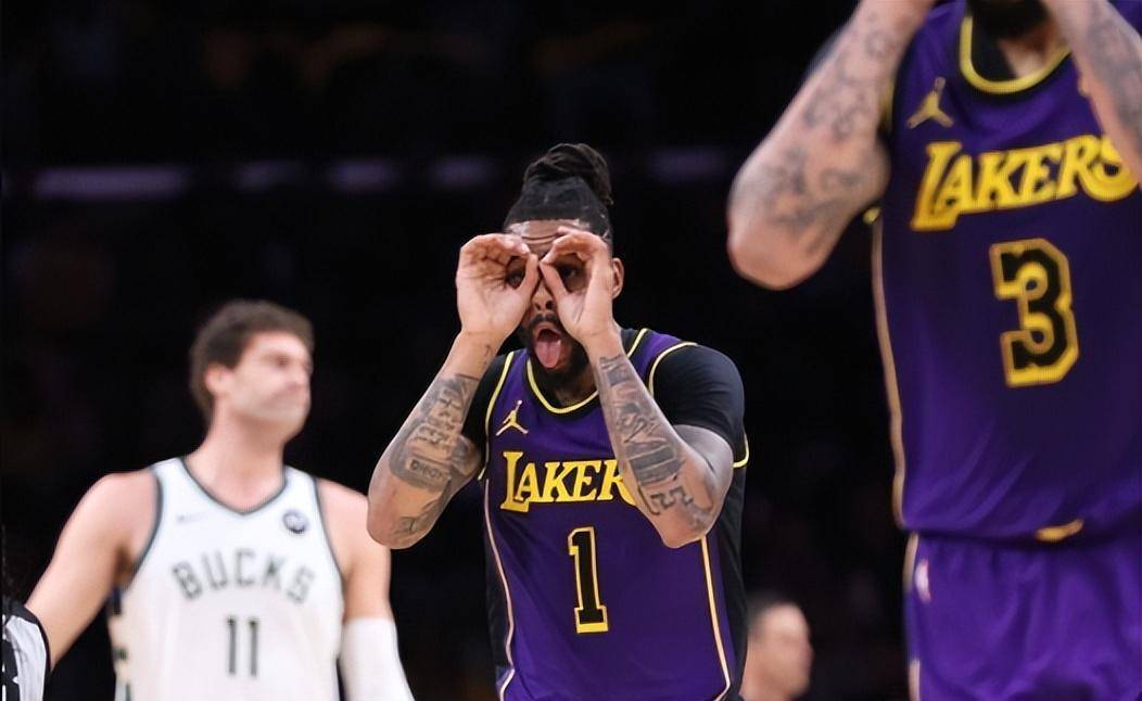 湖人核心受伤,困扰持续不断 湖人核心受伤,困扰持续不断