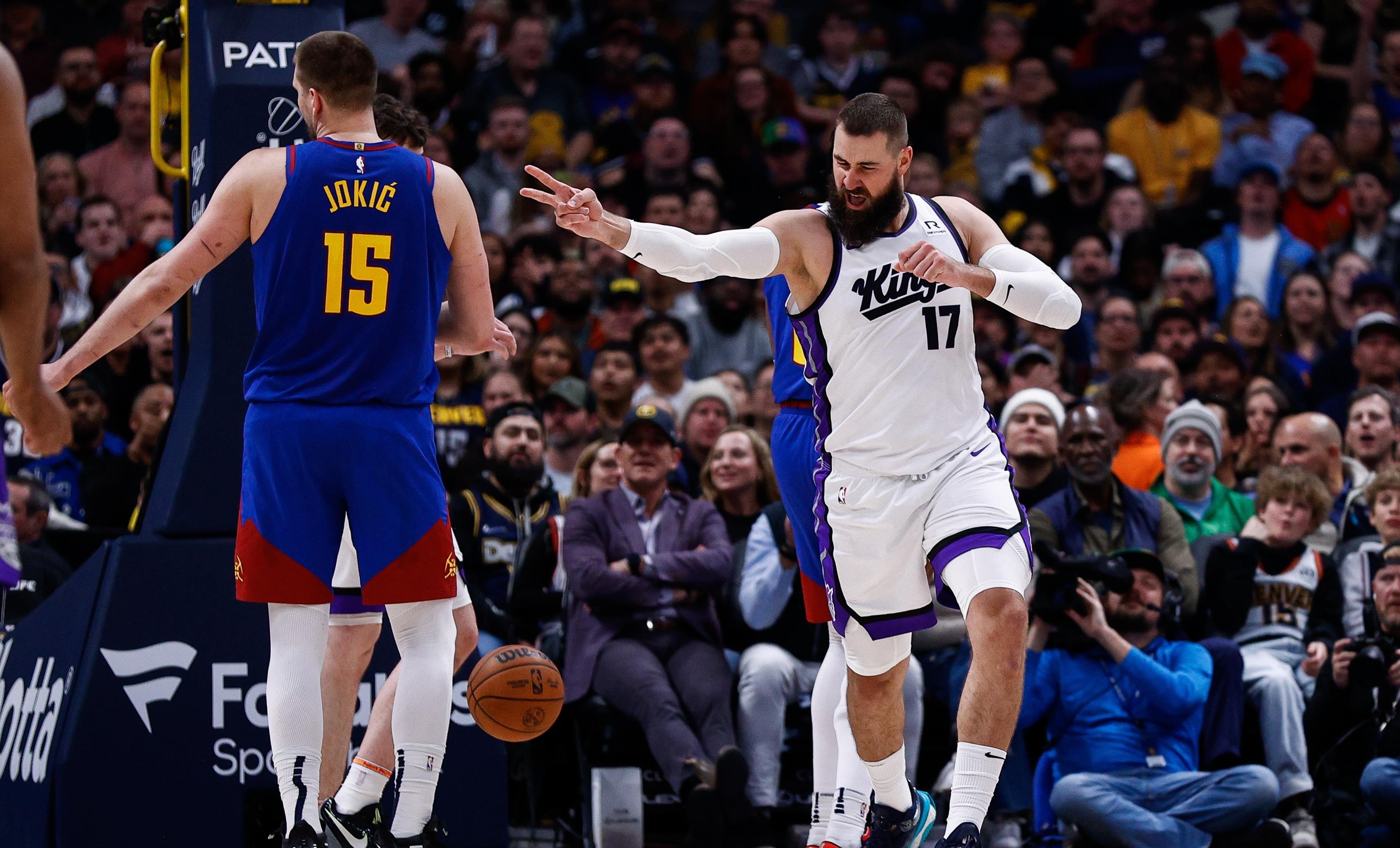 掘金大胜雷霆，约基奇状态火爆