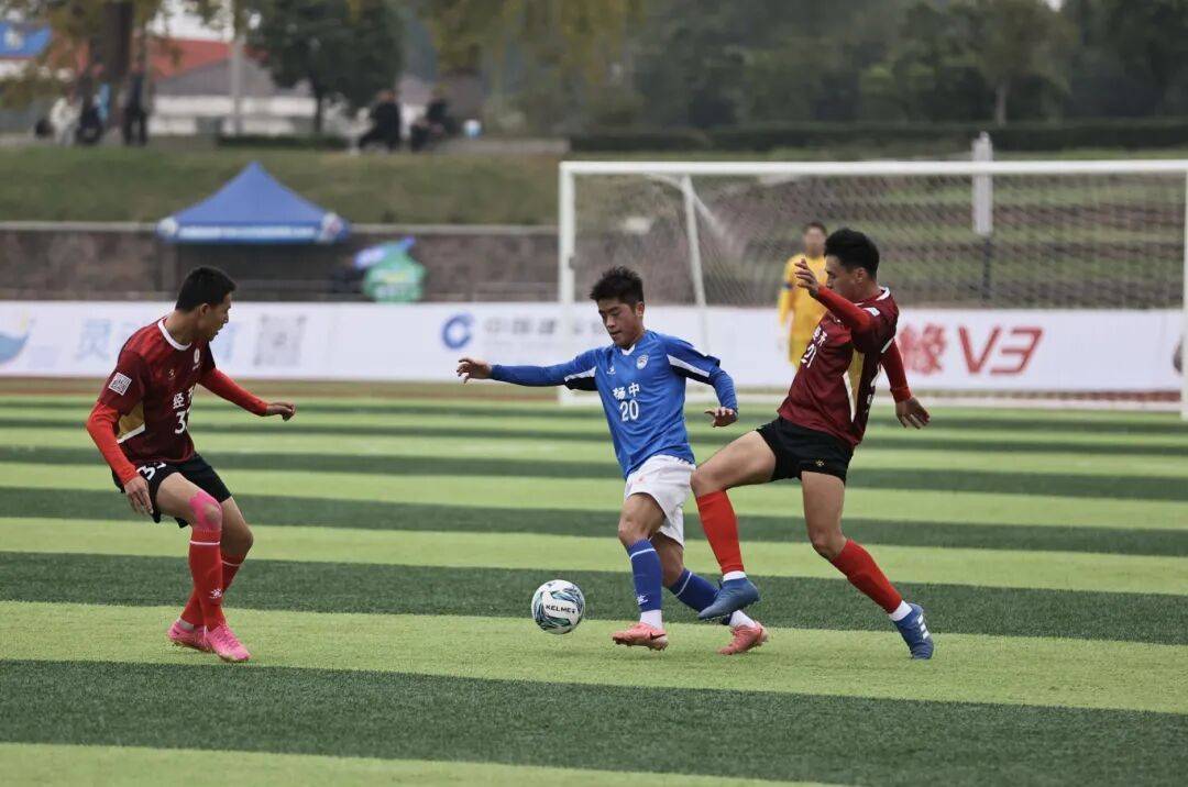 久违的胜利属于一支充满斗志的球队